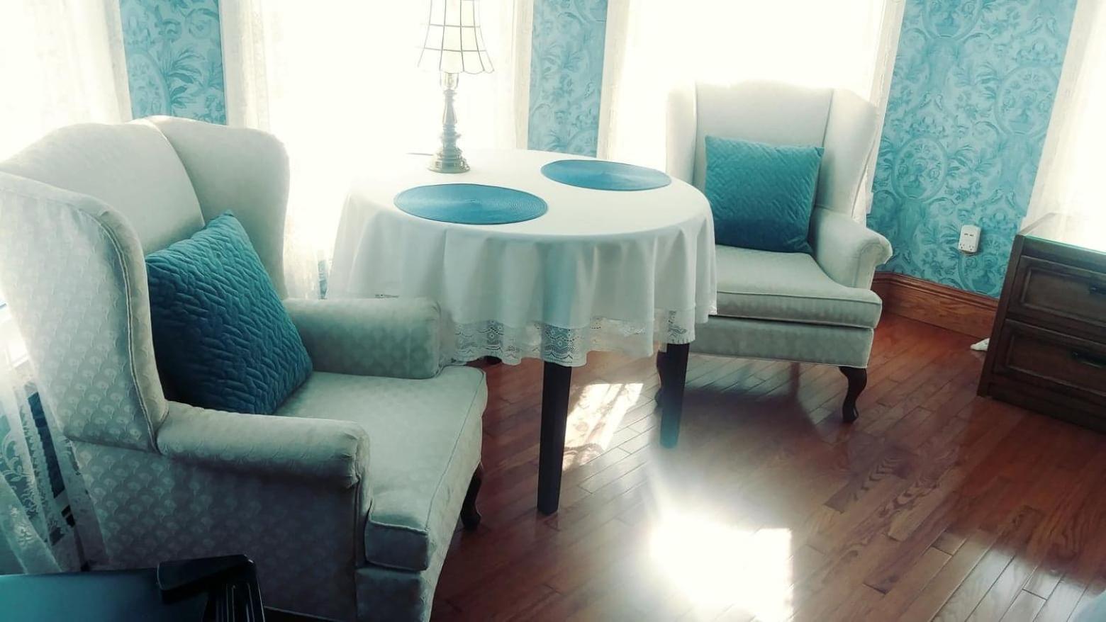 Mindemoya Twin Peaks B&B חדר תמונה